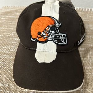 NWT Vintage NFL Browns baseball Cap /Hat White Stripe down front O/S 90’s
